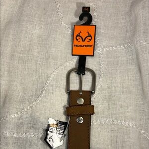 NWT Realtree leather and camouflage belt 44/110